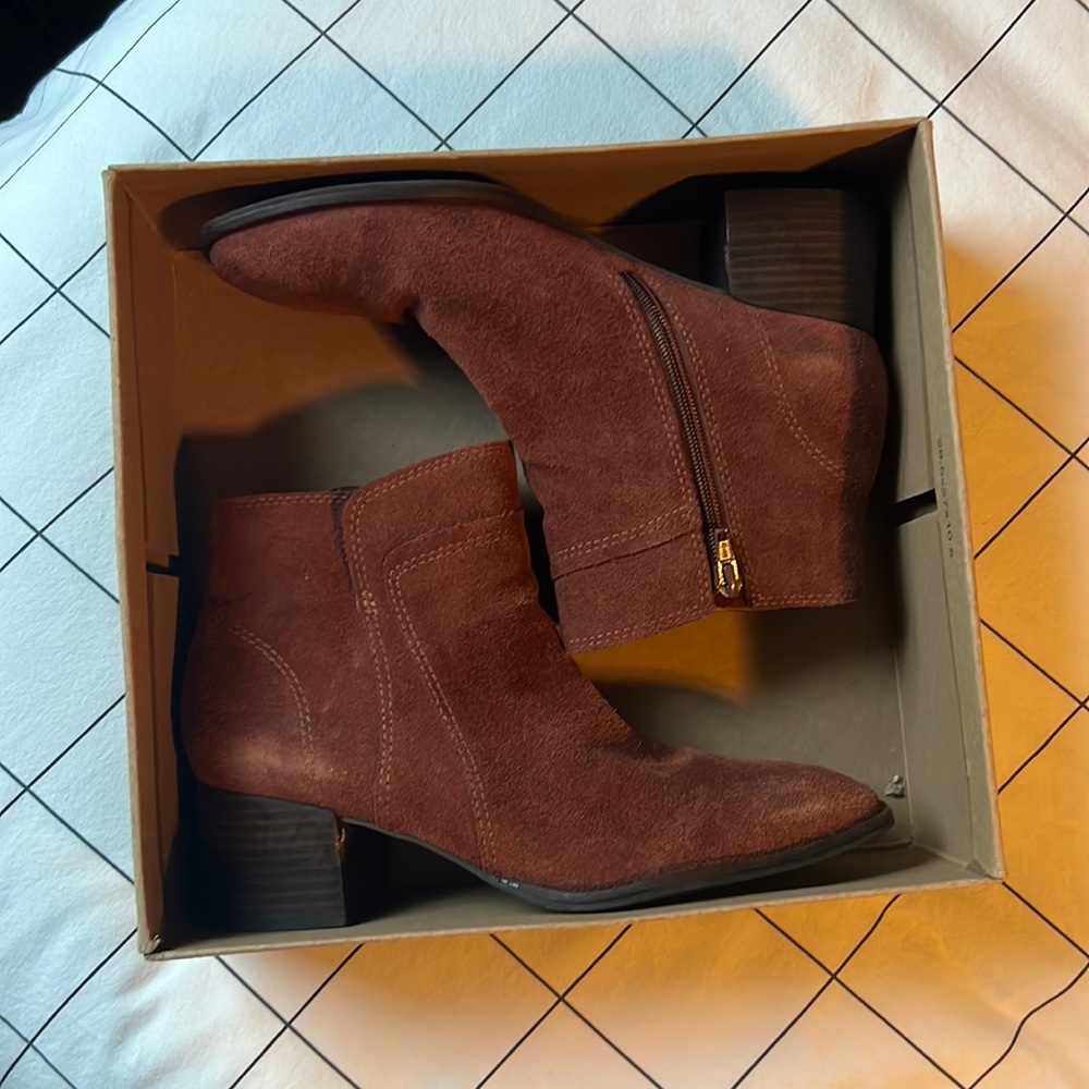 Lucky suede heeled booties